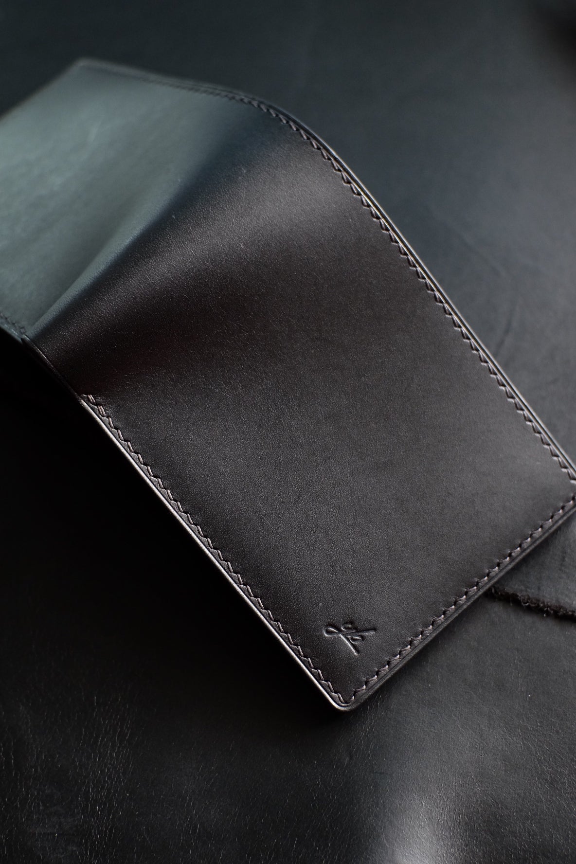 Classic Short Bi-fold Wallet #3 (Straight)